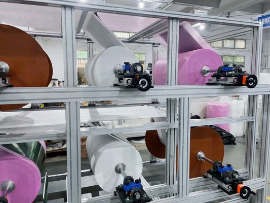 Ultrasonic Basic Sanitary Pad Making Machine 6KW  For Rectangular Or Trapezoidal Bags