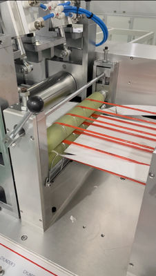 0.6Mpa Mask Making Equipment Machine 100pcs/Min From Feeding To Finished Product Output