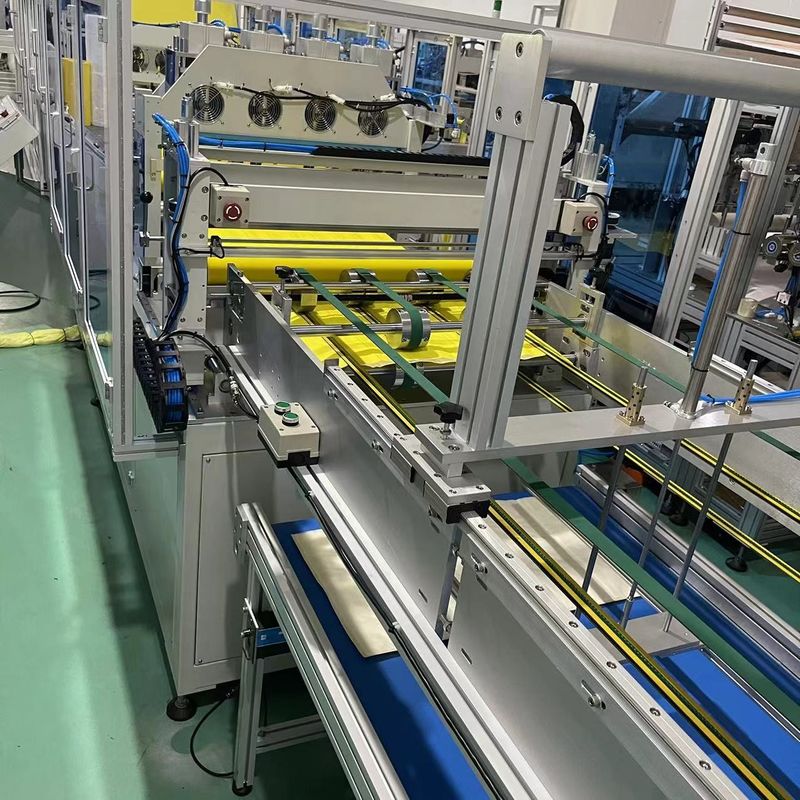 Xinlong Patented Machine Non-woven Medium-effect Air Conditioning Air Filtration Bag-making Machine