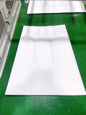 5-7M / Min آلة تصنيع الأكياس غير المنسوجة الترابيزية المسطحة بالموجات فوق الصوتية مع 1-12 مواقع لحام في الوسط